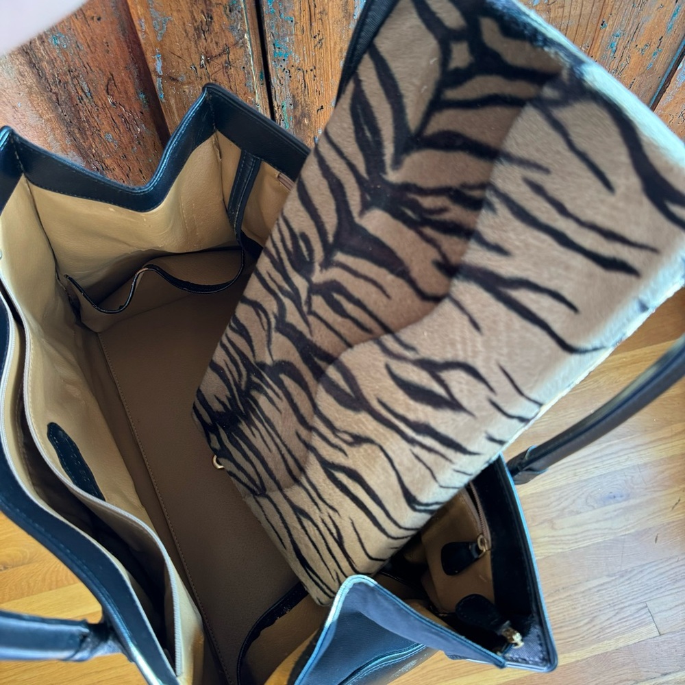 Cece Cord Couture Leather Doggy Duffle RARE! - Picture 6 of 16